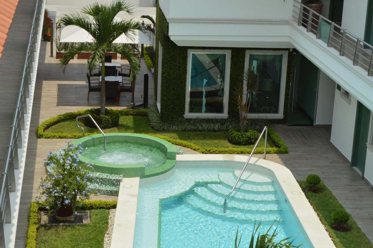 Hotel Villa Magna Poza Rica Exteriér fotografie